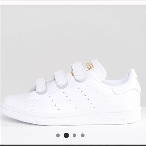 Adidas Stan Smith Velcro with gold. 6.5men 8women
